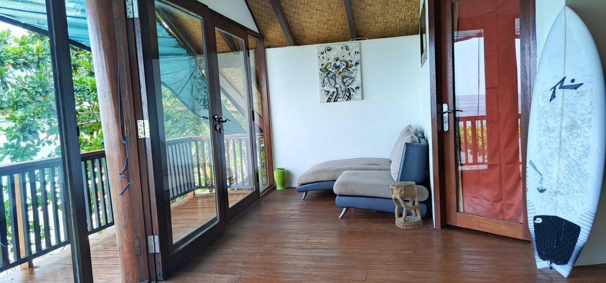 Castaway Surf Retreat 1 Hotel Sekongkang Bagian luar foto