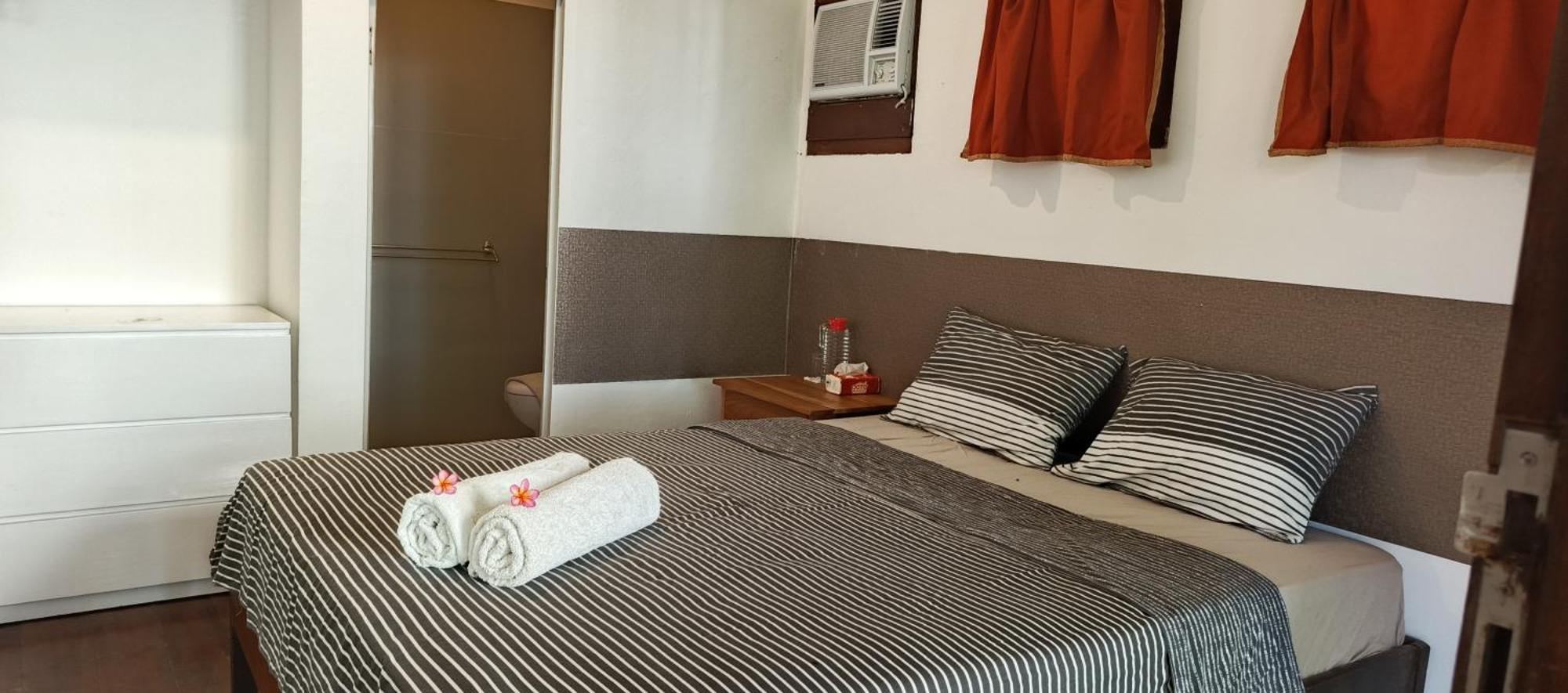 Castaway Surf Retreat 1 Hotel Sekongkang Bagian luar foto